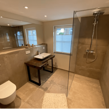 Ferienhaus Badezimmer