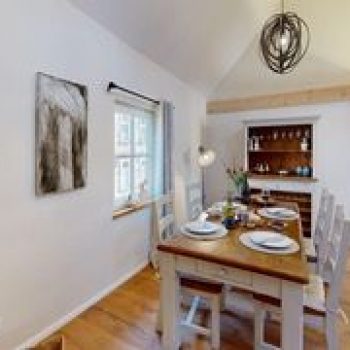 Ferienhaus-Josten-Walporzheim-Dining-Room